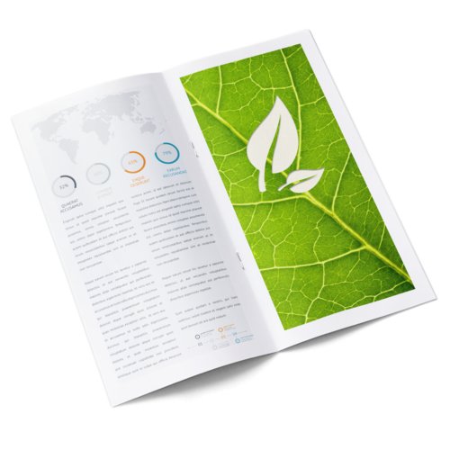 Brochure in carta naturale, formato verticale e piegata.