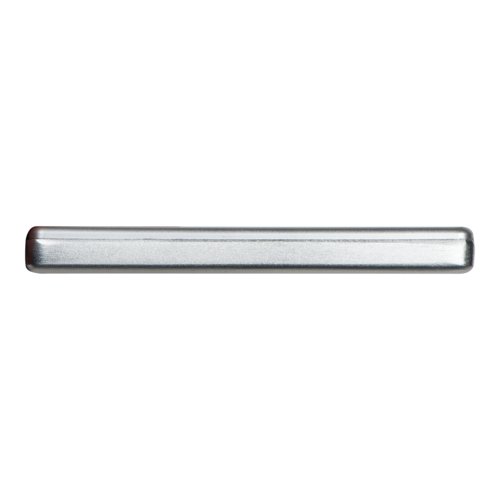 Power bank grigio con capacit di ricarica di 5.000 mAh.