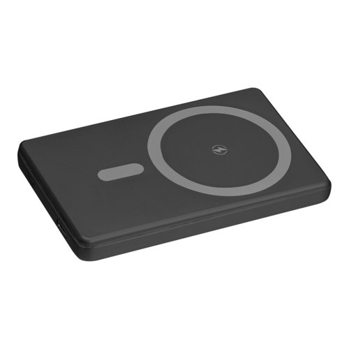 Power bank nera con capacit di 5.000 mAh.