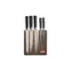 Ceppo portacoltelli in legno con sei coltelli in acciaio inox.