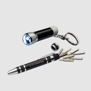 Set cacciavite & torcia a LED Canoas