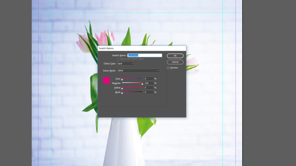 È aperta un'interfaccia software di fotoritocco, con una finestra di dialogo Opzioni campione su un'immagine di tulipani rosa in un vaso bianco contro un muro di mattoni grigio chiaro. Le linee guida blu e gli strumenti di taglio del contorno sono visibili sull'immagine.