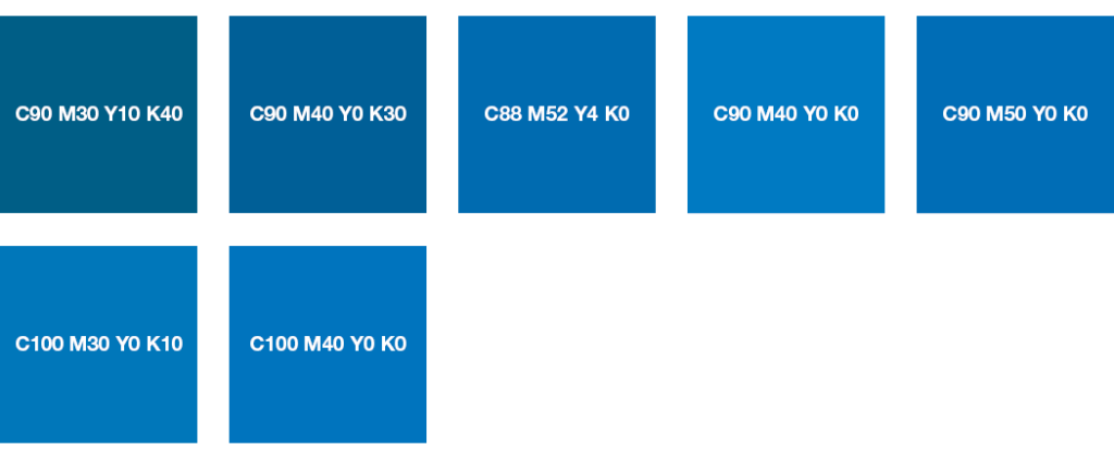 Una griglia di campioni di colore blu che mostrano vari valori CMYK: C90 M30 Y10 K40, C90 M40 Y30 K0, C88 M52 Y4 K0 e altro. Questi esempi di colori cmyk evidenziano i sottili cambiamenti di tonalità e saturazione che diverse combinazioni possono ottenere.